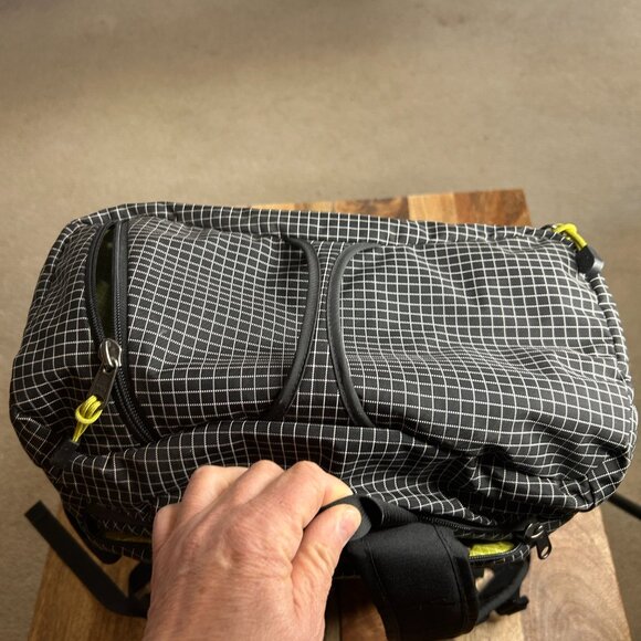 Tom Bihn  Aeronaut 45 - Picture 4 of 8